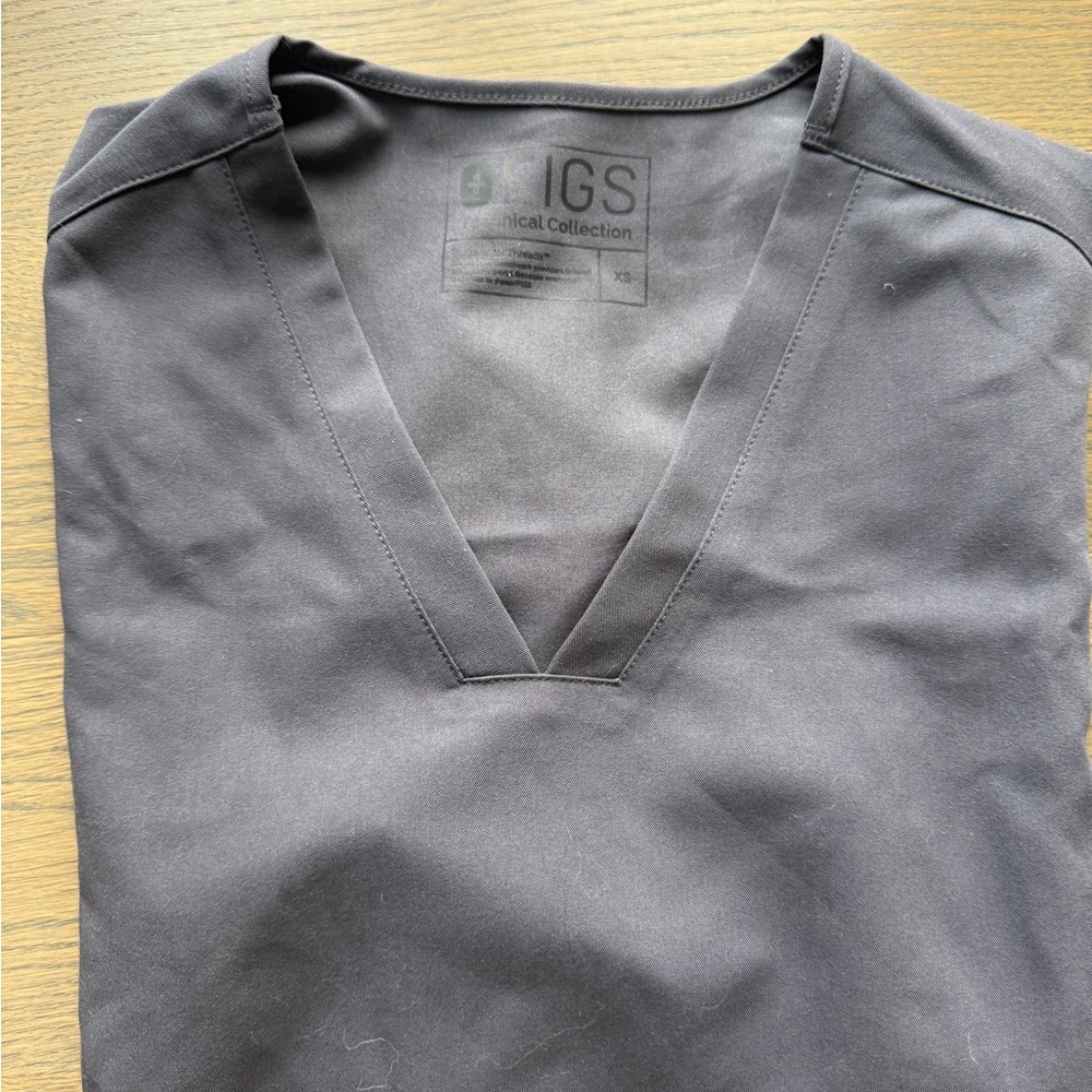 FIGS V-Neck Scrub Top